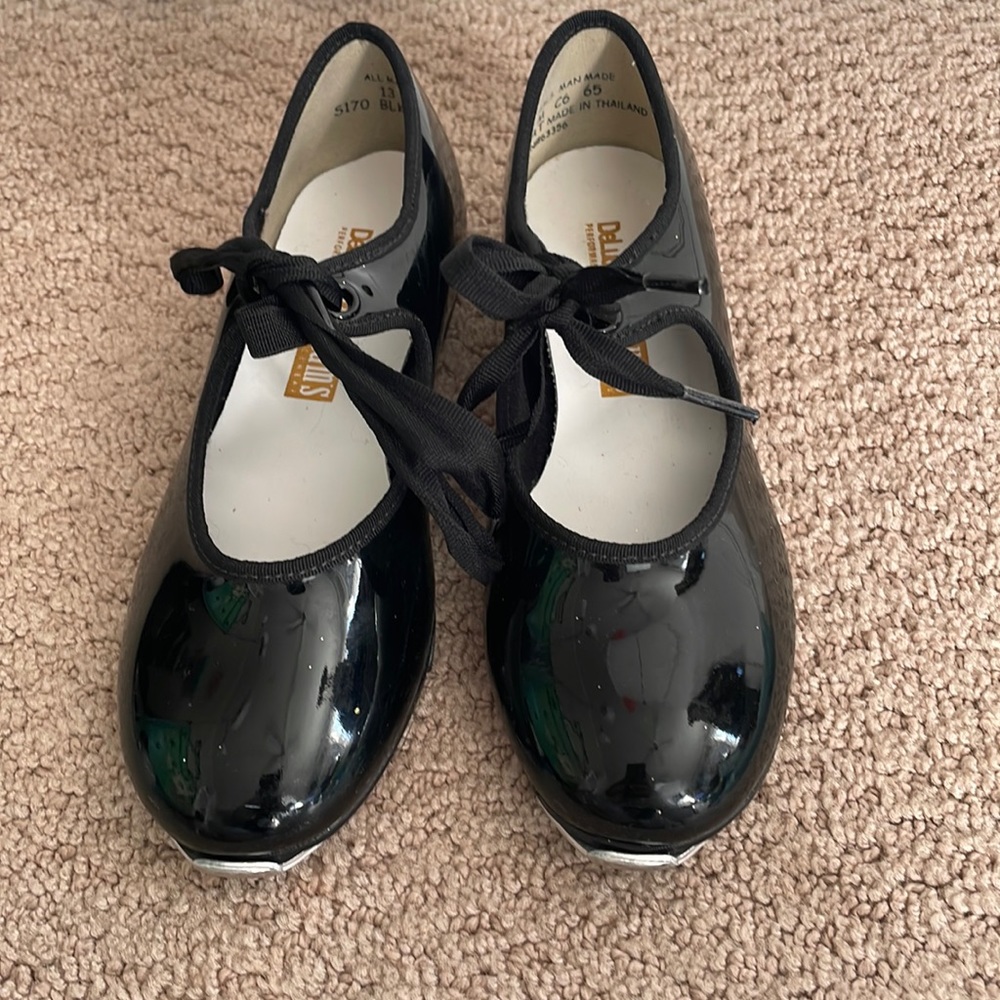 Little girl Tap shoes 13 1/2 Excellent condition